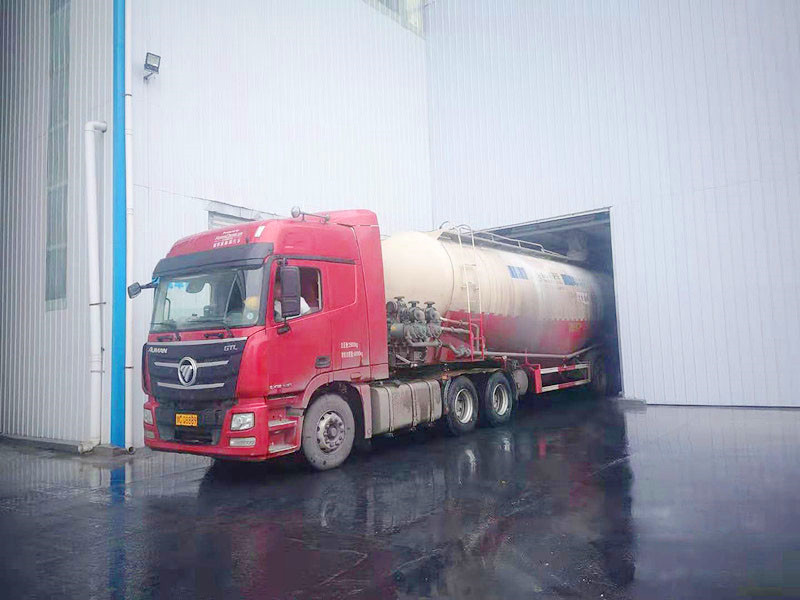 生石灰在水產養殖中的作用及使用注意事項